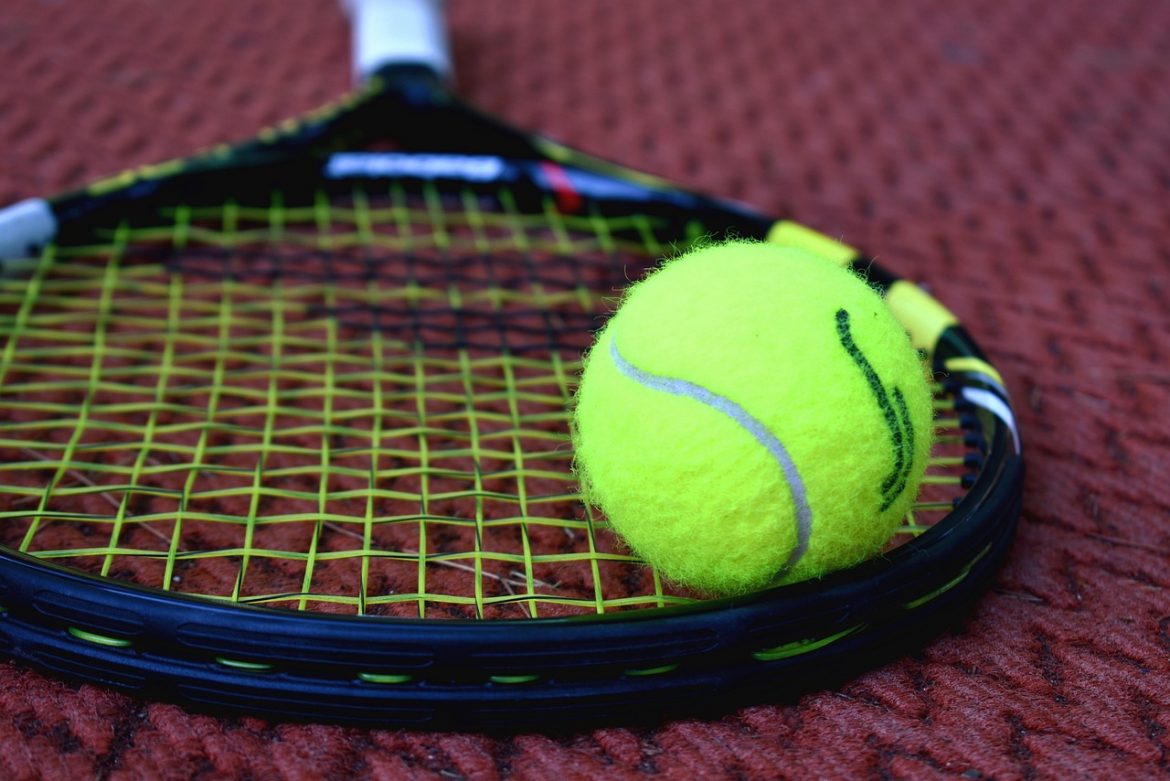 Coco Gauff avanza sin problemas a la segunda ronda del Abierto de Francia